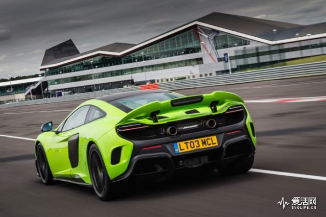 2017-McLaren-P14-video-review-728x485