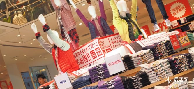 uniqlo_s